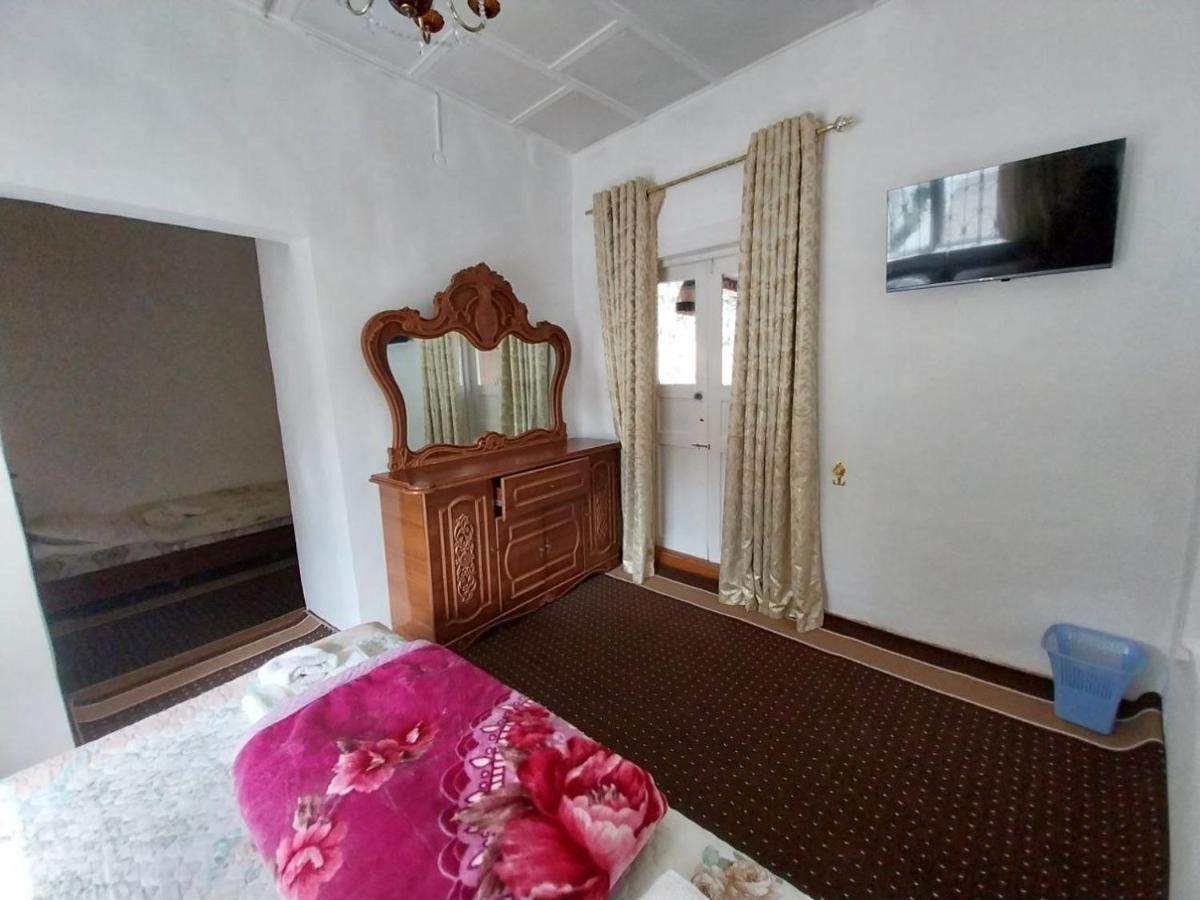 Fayz Guest House Samarcanda Habitación foto